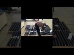 سطح رولر لاستیکی چاپی صاف، مقاوم در برابر فرسایش و عمر طولانی دارد